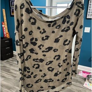 Oversized leopard print women’s shirt